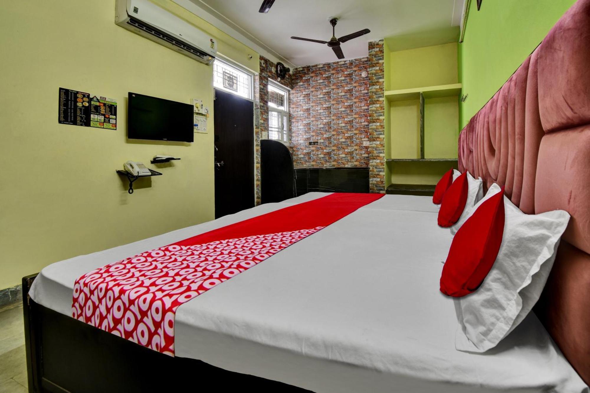 Oyo Flagship Apna Guest House Кота Экстерьер фото